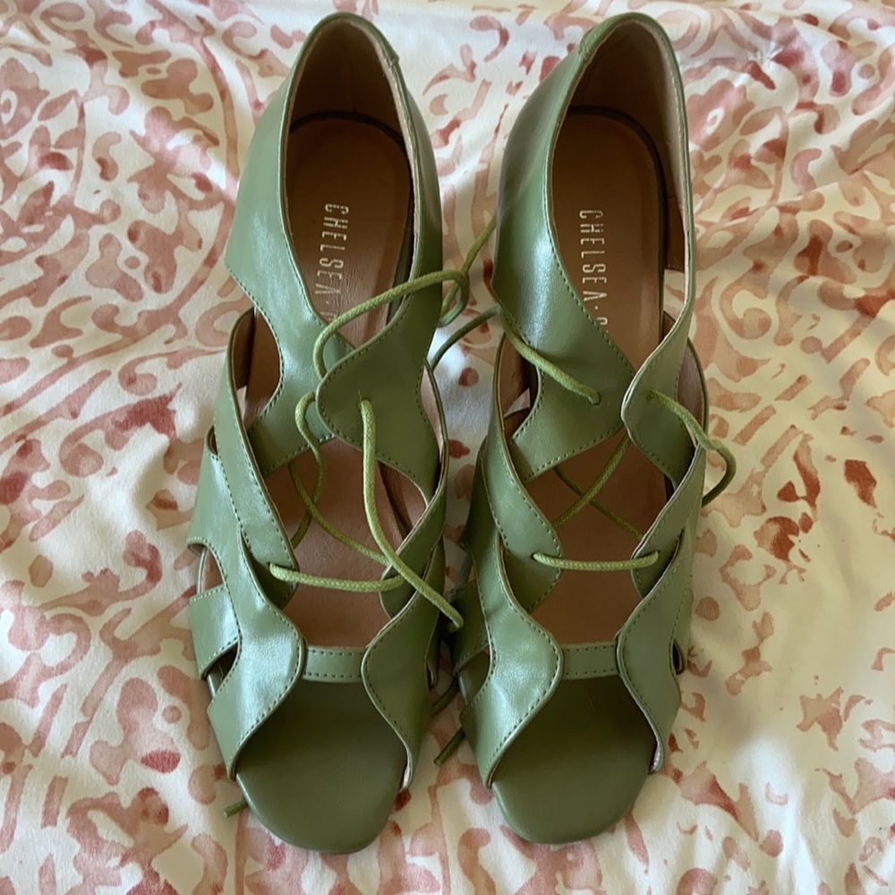 ModCloth green lace up heels
